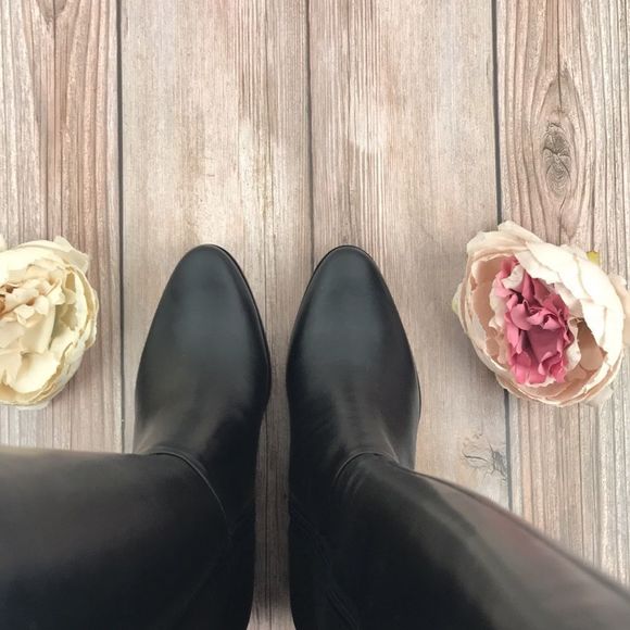 Calvin Klein Black and White Heeled Boots - Picture 4 of 8